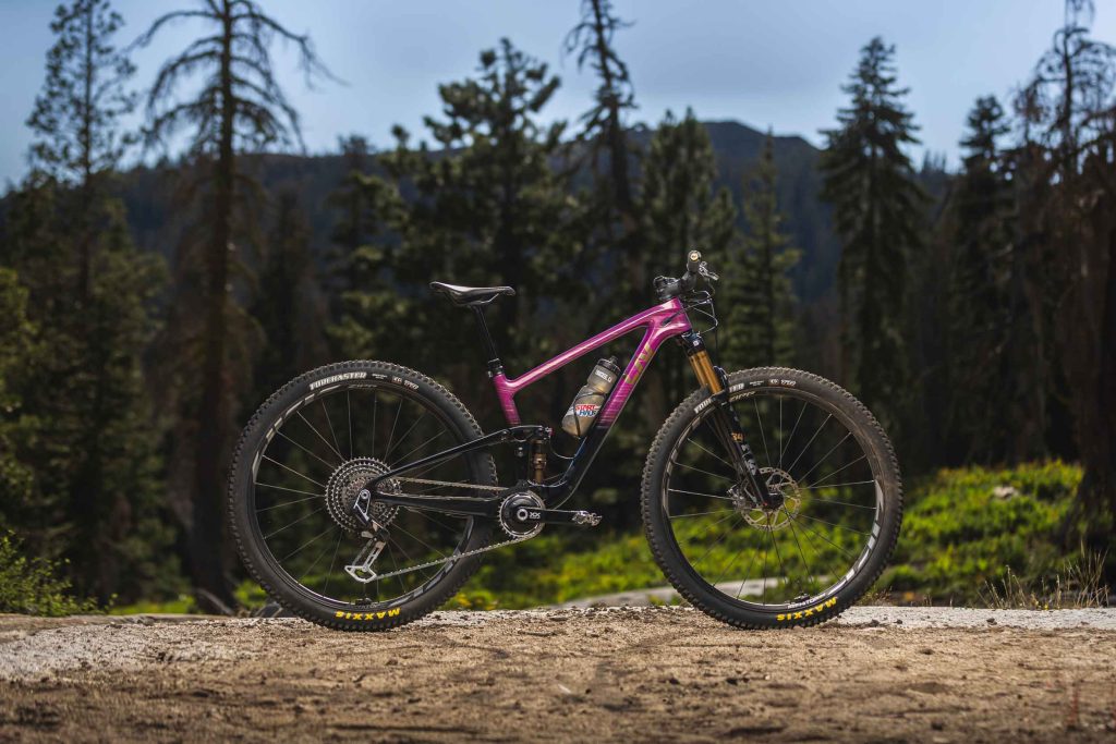 Liv mountain bike photo shoot by professional product photographer Ryan Cleek